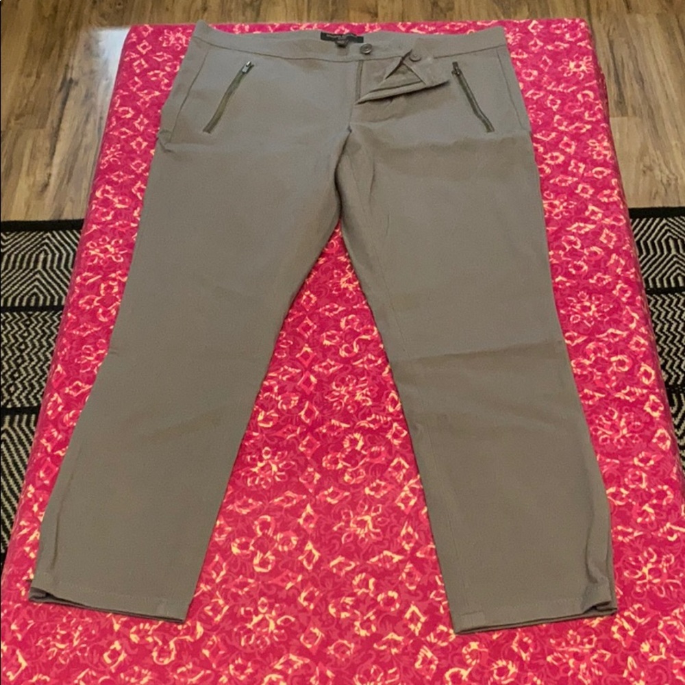 Banana Republic petite Sloan pants